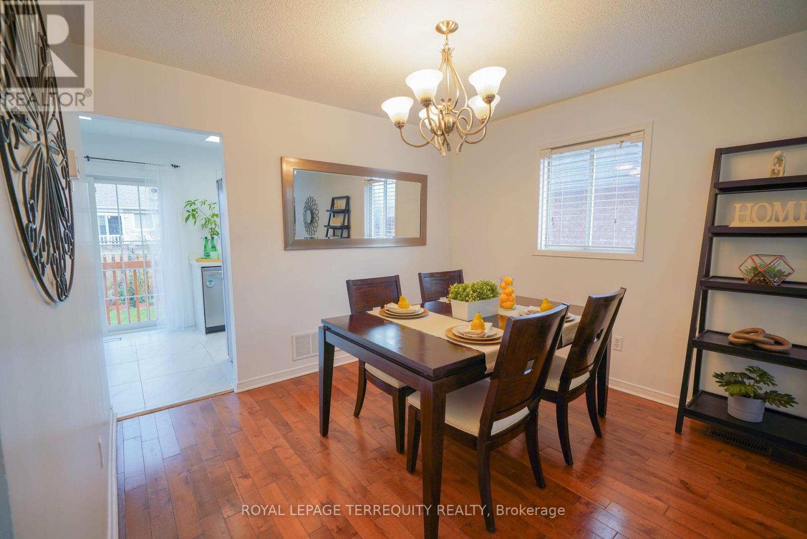 145 Springview Drive, Brampton, Ontario  L6X 4K2 - Photo 6 - W12549474