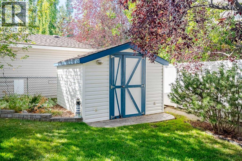 100 Coopers Heights Sw, Airdrie, Alberta  T4B 2S1 - Photo 37 - A2259009