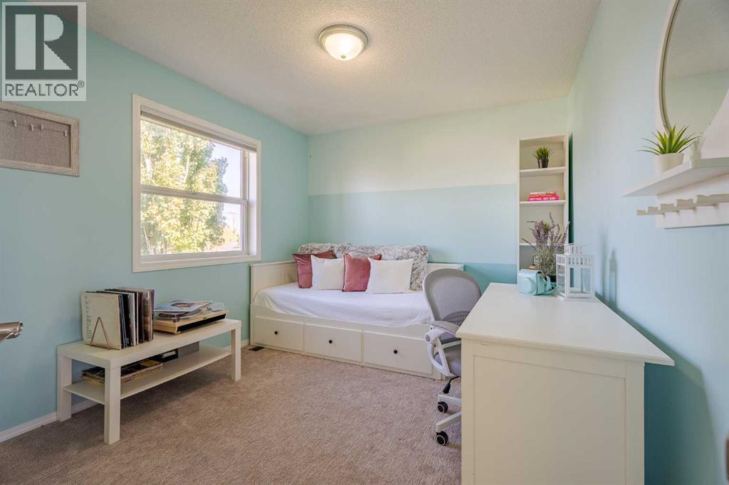 100 Coopers Heights Sw, Airdrie, Alberta  T4B 2S1 - Photo 21 - A2259009