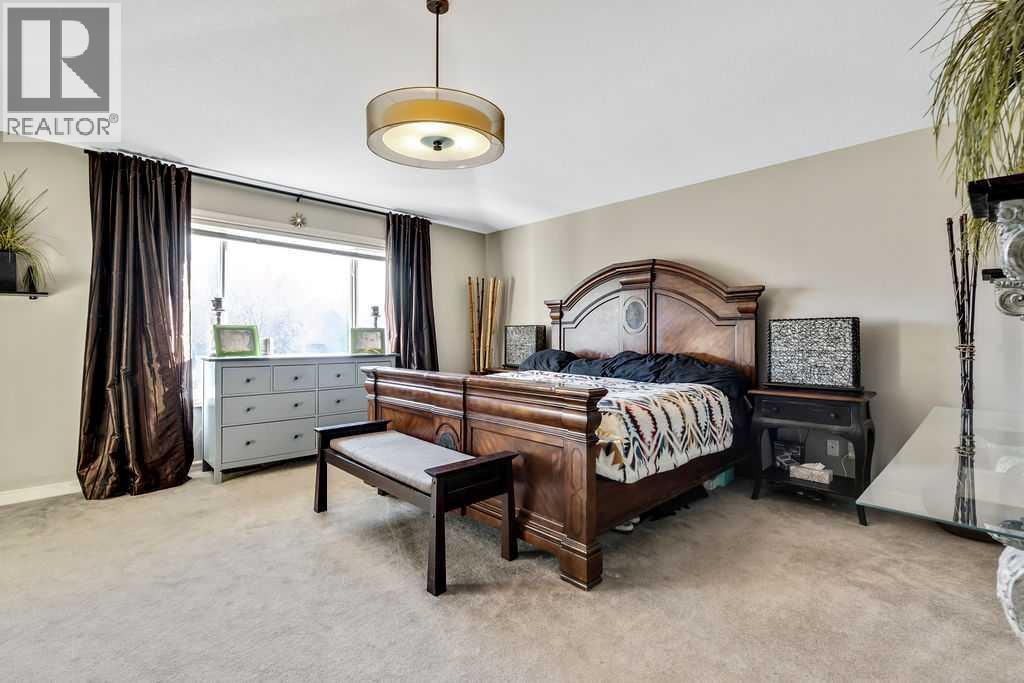 30 Drake Landing Road, Okotoks, Alberta  T1S 2M2 - Photo 11 - A2266398