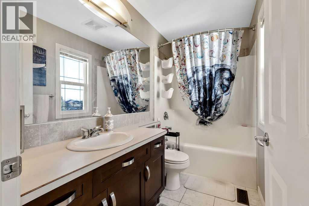 30 Drake Landing Road, Okotoks, Alberta  T1S 2M2 - Photo 16 - A2266398