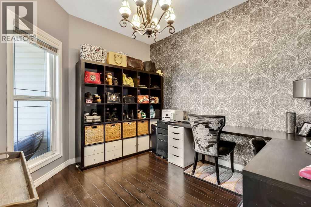 30 Drake Landing Road, Okotoks, Alberta  T1S 2M2 - Photo 3 - A2266398