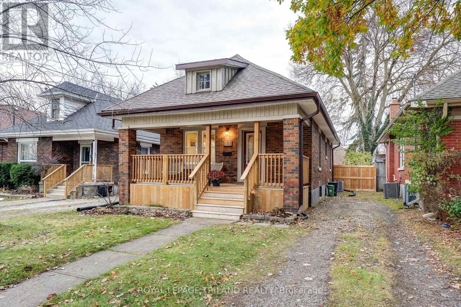 103 Springbank Drive, London South, Ontario N6J 1E5 - Photo 2 - X12549480