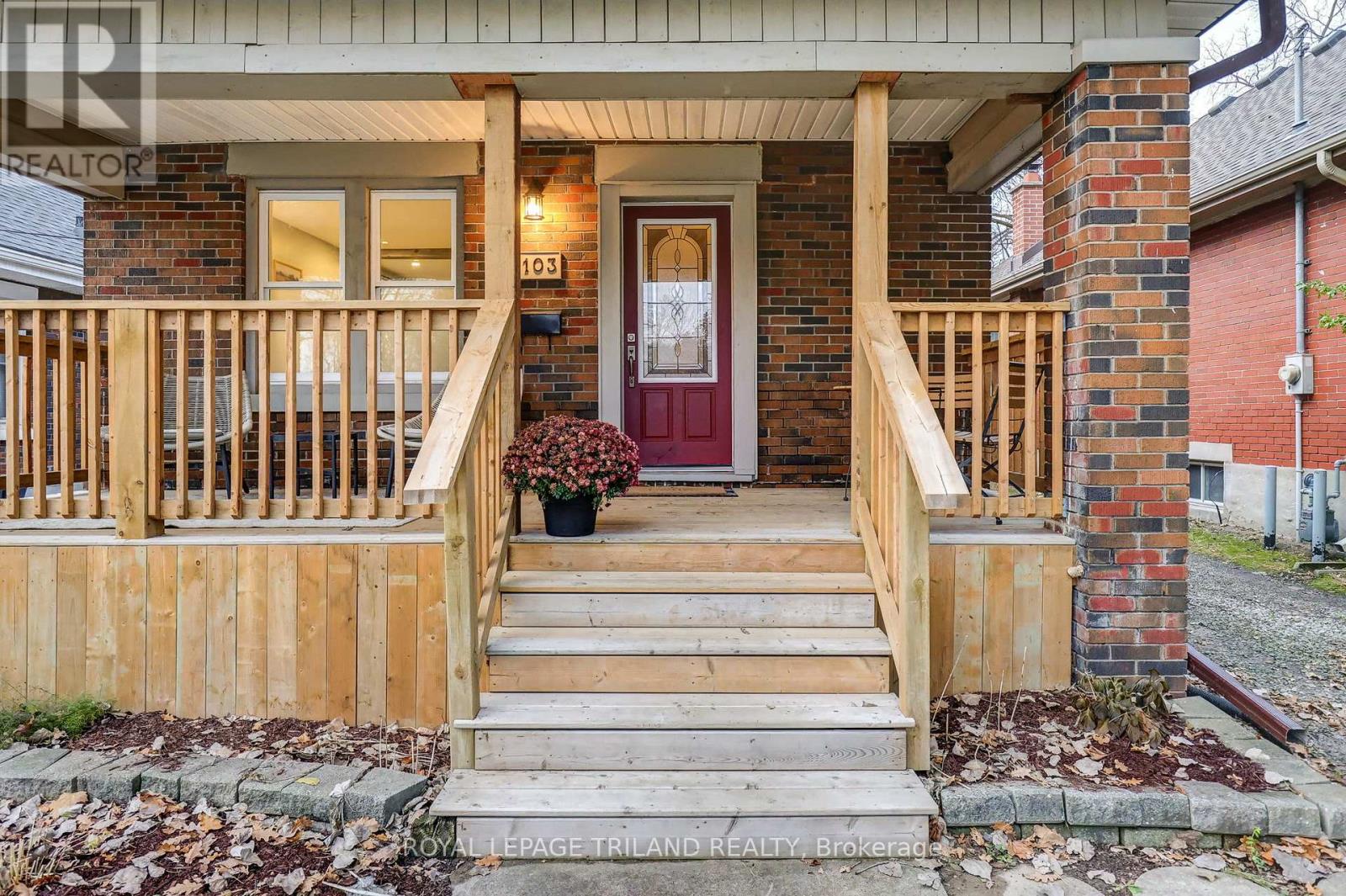 103 Springbank Drive, London South, Ontario N6J 1E5 - Photo 3 - X12549480