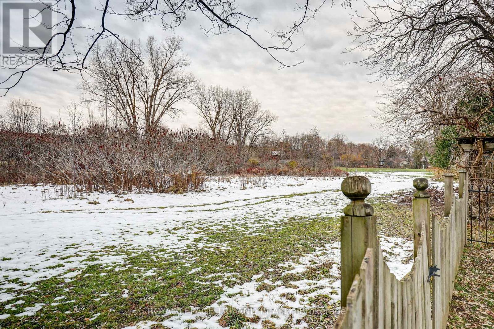 103 Springbank Drive, London South, Ontario N6J 1E5 - Photo 35 - X12549480