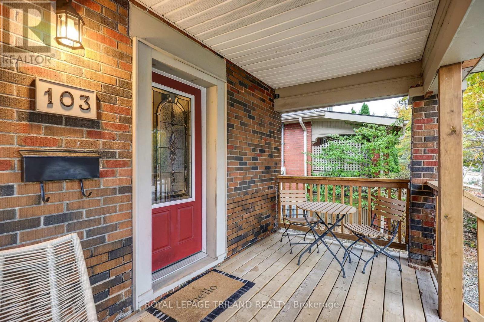 103 Springbank Drive, London South, Ontario N6J 1E5 - Photo 4 - X12549480