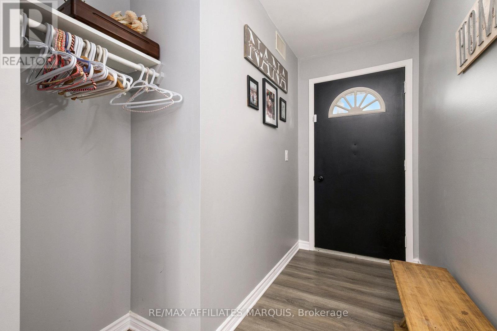 47 Gladstone Avenue, Smiths Falls, Ontario  K7A 1R8 - Photo 3 - X12549482