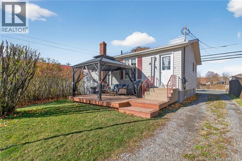 500 Champlain, Dieppe, New Brunswick  E1A 1P4 - Photo 9 - NB128261