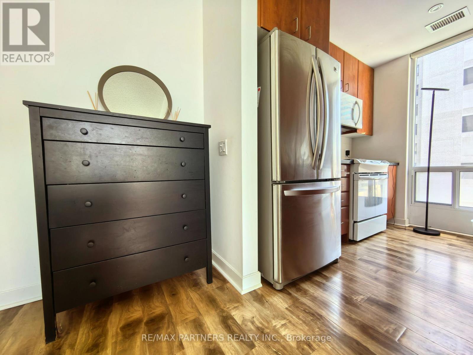 1202 - 85 Bloor Street, Toronto, Ontario  M4W 1B4 - Photo 8 - C12549490