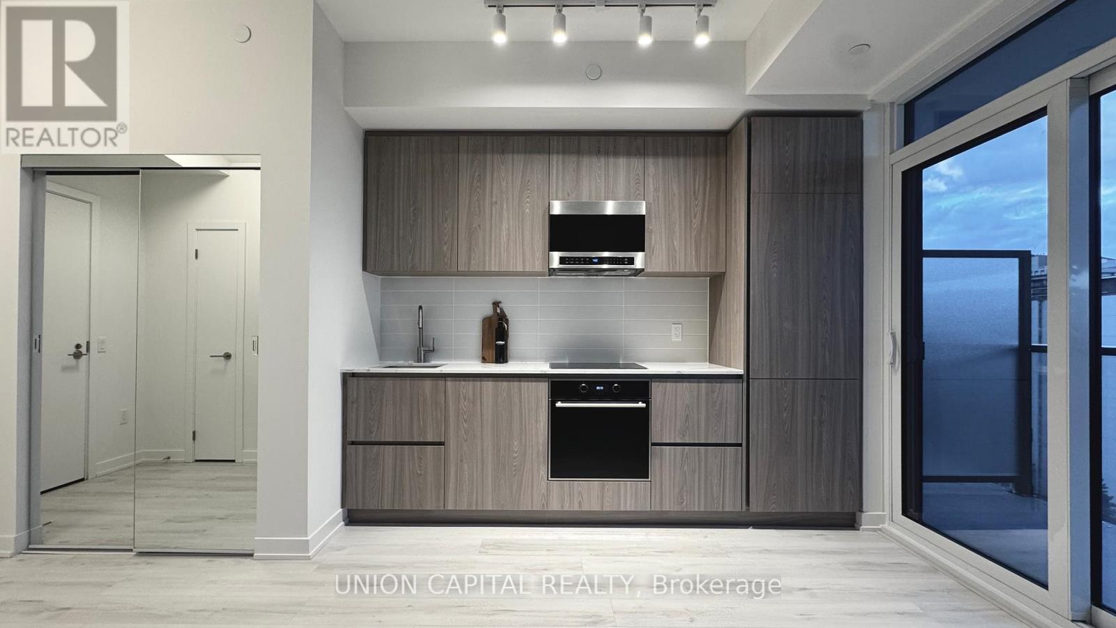 1608 - 110 Broadway Avenue, Toronto, Ontario  M4P 1V7 - Photo 1 - C12549500