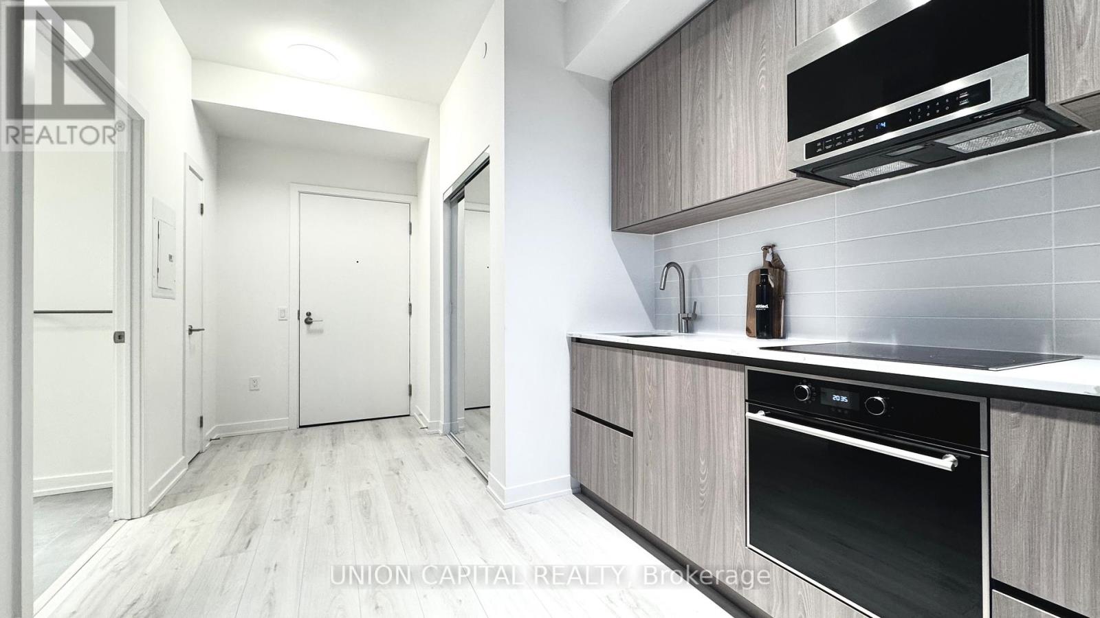 1608 - 110 Broadway Avenue, Toronto, Ontario  M4P 1V7 - Photo 4 - C12549500