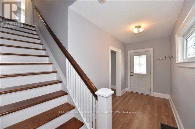 Upper - 93 Park Road S, Oshawa, Ontario  L1J 4G7 - Photo 5 - E12549486