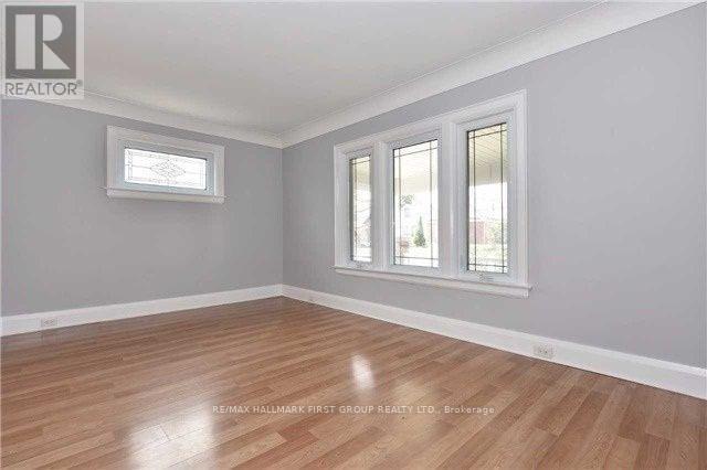 Upper - 93 Park Road S, Oshawa, Ontario  L1J 4G7 - Photo 7 - E12549486