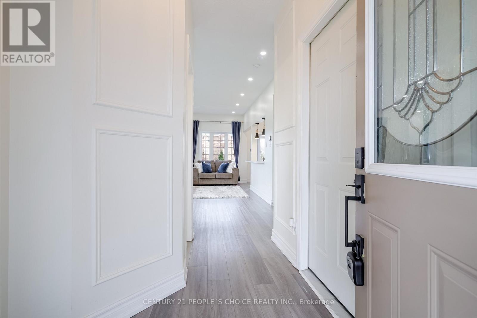 38 Taft Place, Clarington, Ontario  L1C 5M6 - Photo 4 - E12549488