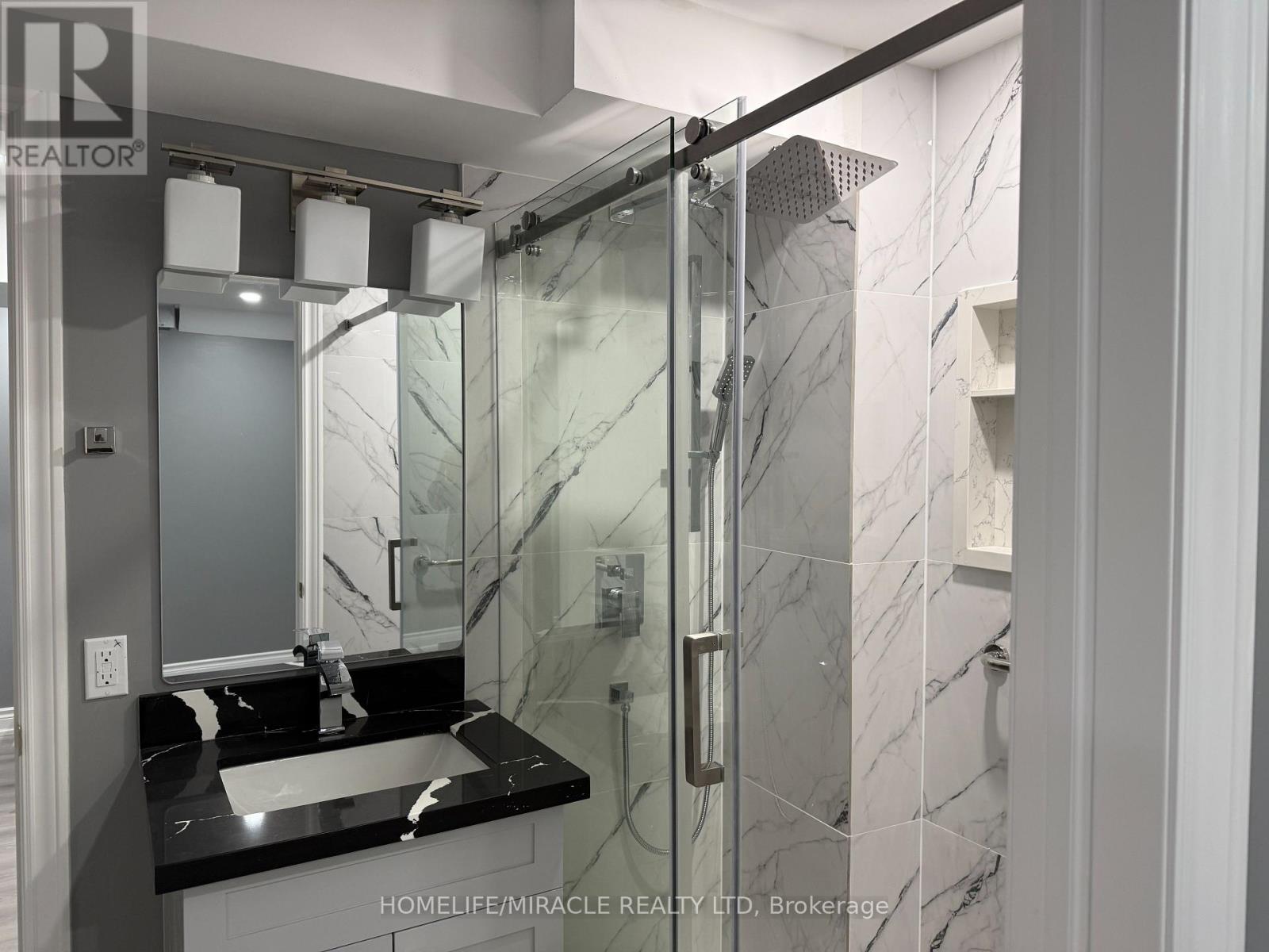 Lower - 7 Louise Crescent, Whitby, Ontario  L1P 0J8 - Photo 11 - E12549498