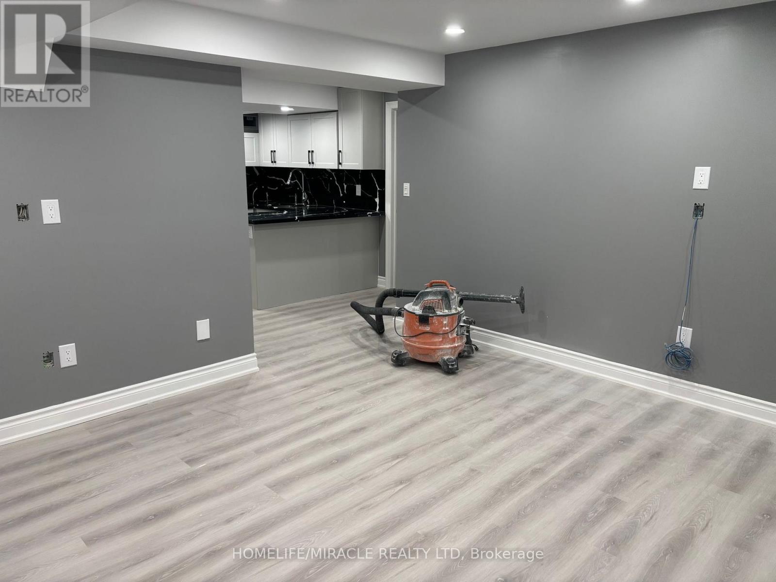 Lower - 7 Louise Crescent, Whitby, Ontario  L1P 0J8 - Photo 19 - E12549498