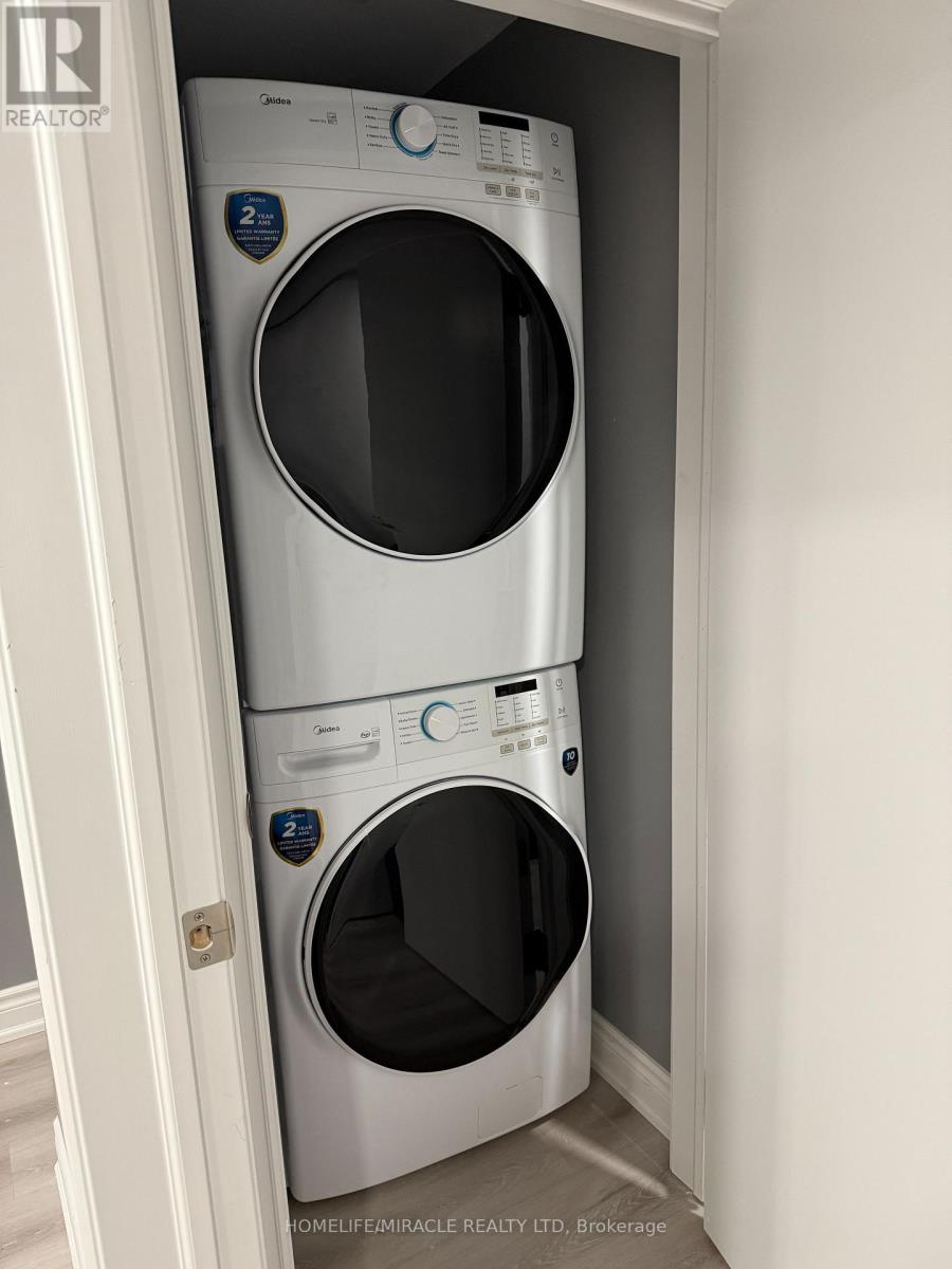 Lower - 7 Louise Crescent, Whitby, Ontario  L1P 0J8 - Photo 3 - E12549498