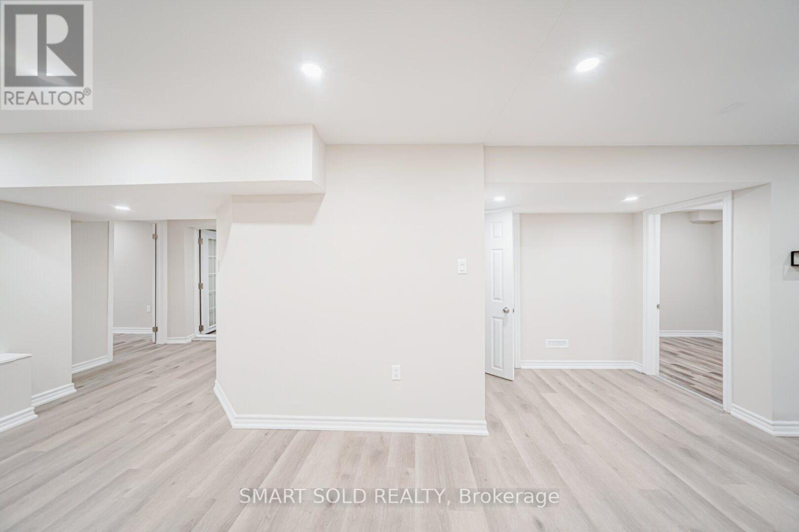 60 Steepleview Crescent, Richmond Hill, Ontario  L4C 9R3 - Photo 41 - N12535584