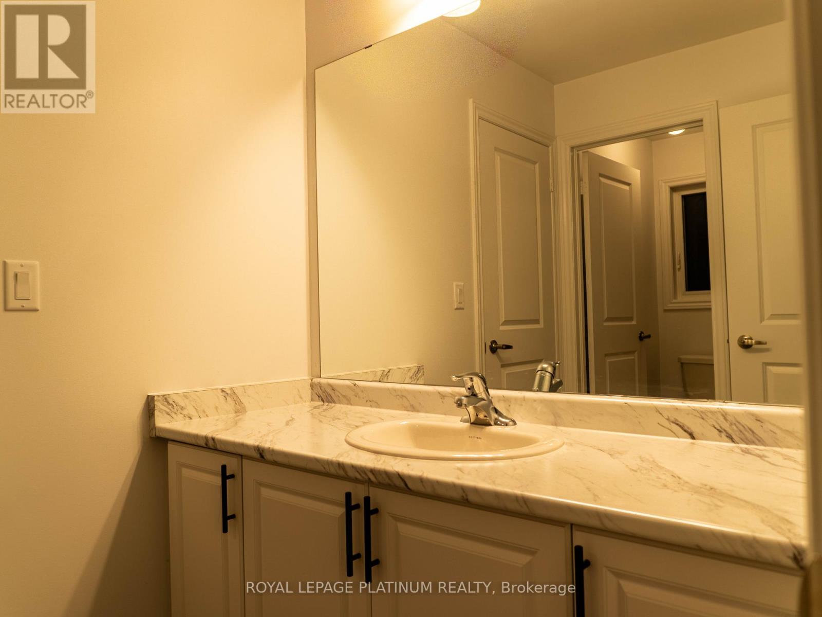 434 Vandusen Avenue, Southgate, Ontario  N0C 1B0 - Photo 38 - X12541464