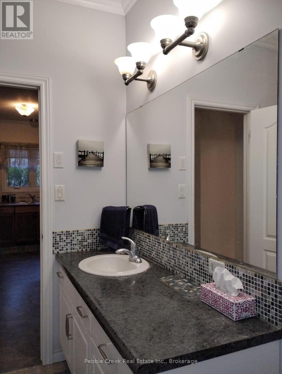 97 St Patrick Street, Goderich (Goderich (Town)), Ontario  N7A 2L5 - Photo 8 - X12520512