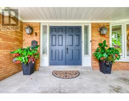 8 MEDALIST ROAD, Toronto, Ontario