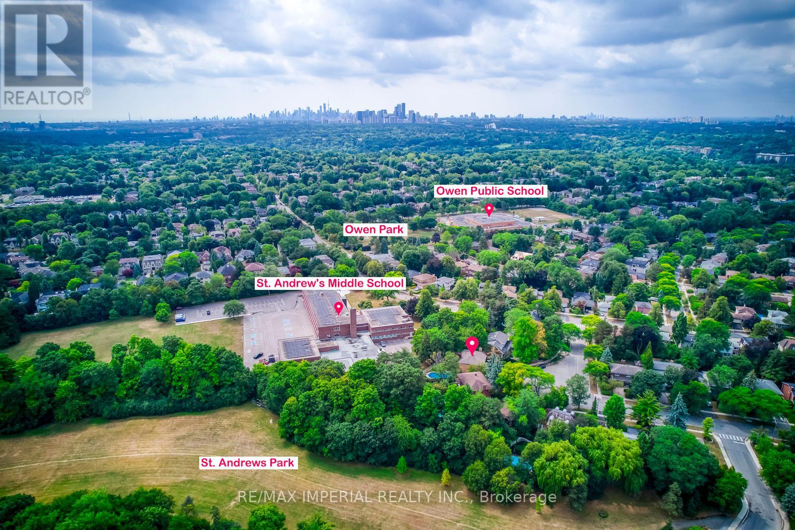 8 Medalist Road, Toronto, Ontario M2P 1Y3 - Photo 5 - C12498530