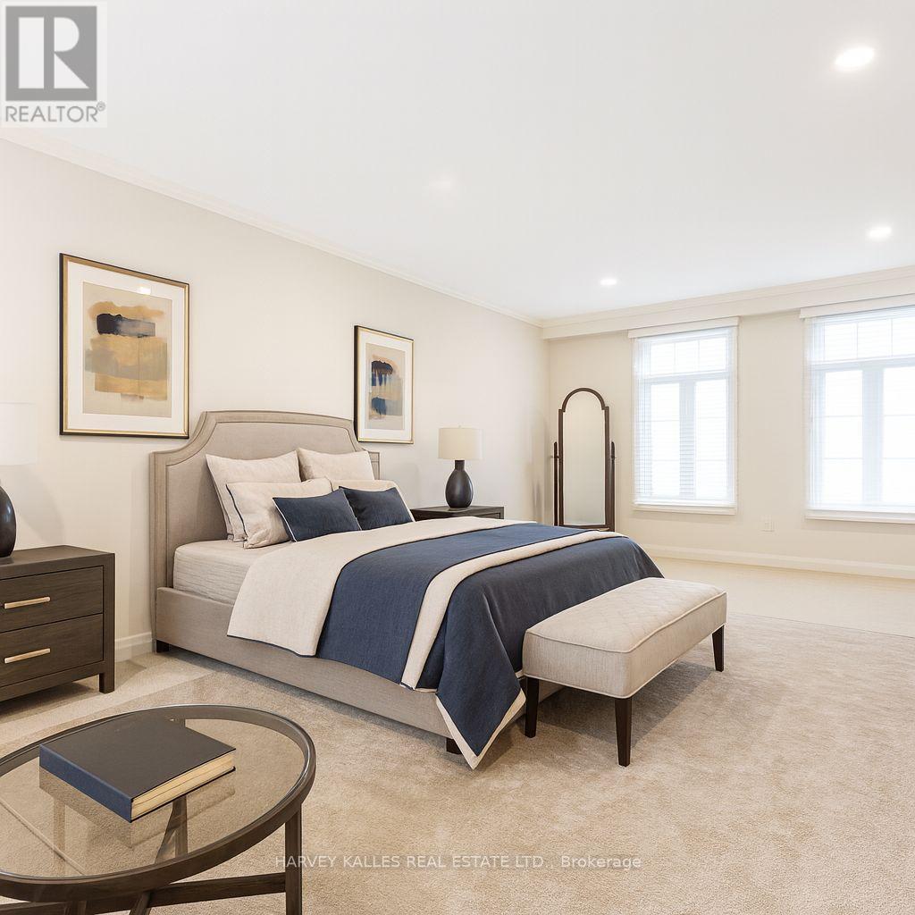 92 Prue Avenue, Toronto, Ontario M6B 1R5 - Photo 22 - C12544516