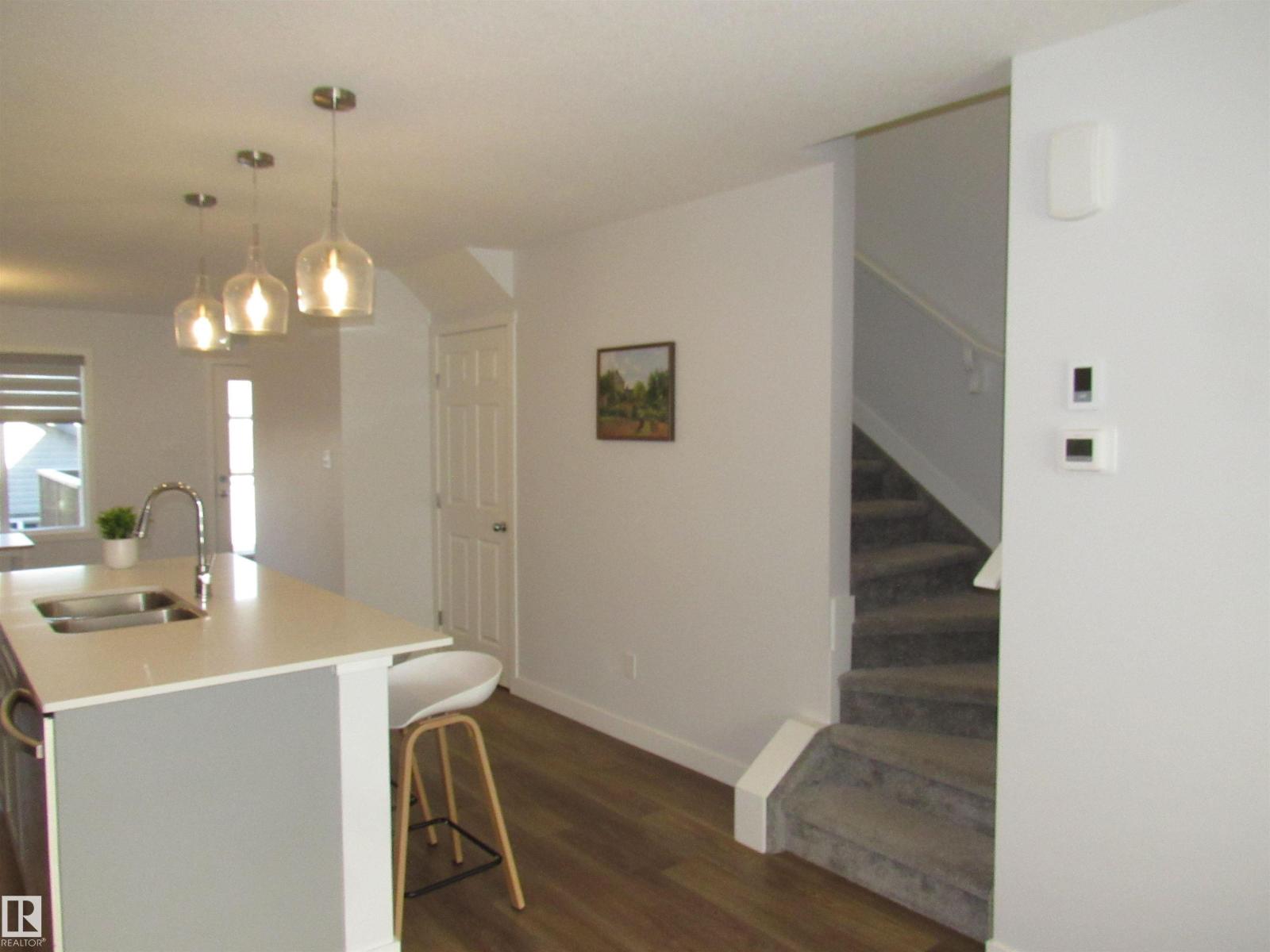 201 Sunland Wy, Sherwood Park, Alberta  T8H 2Y6 - Photo 6 - E4465913