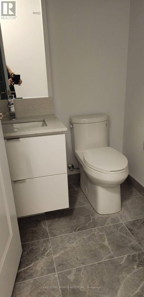 2708 - 30 Elm Dr Drive, Mississauga, Ontario  L5B 0N6 - Photo 19 - W12549518