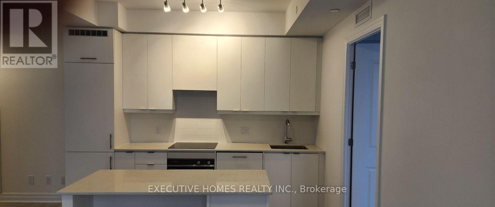 2708 - 30 Elm Dr Drive, Mississauga, Ontario  L5B 0N6 - Photo 2 - W12549518