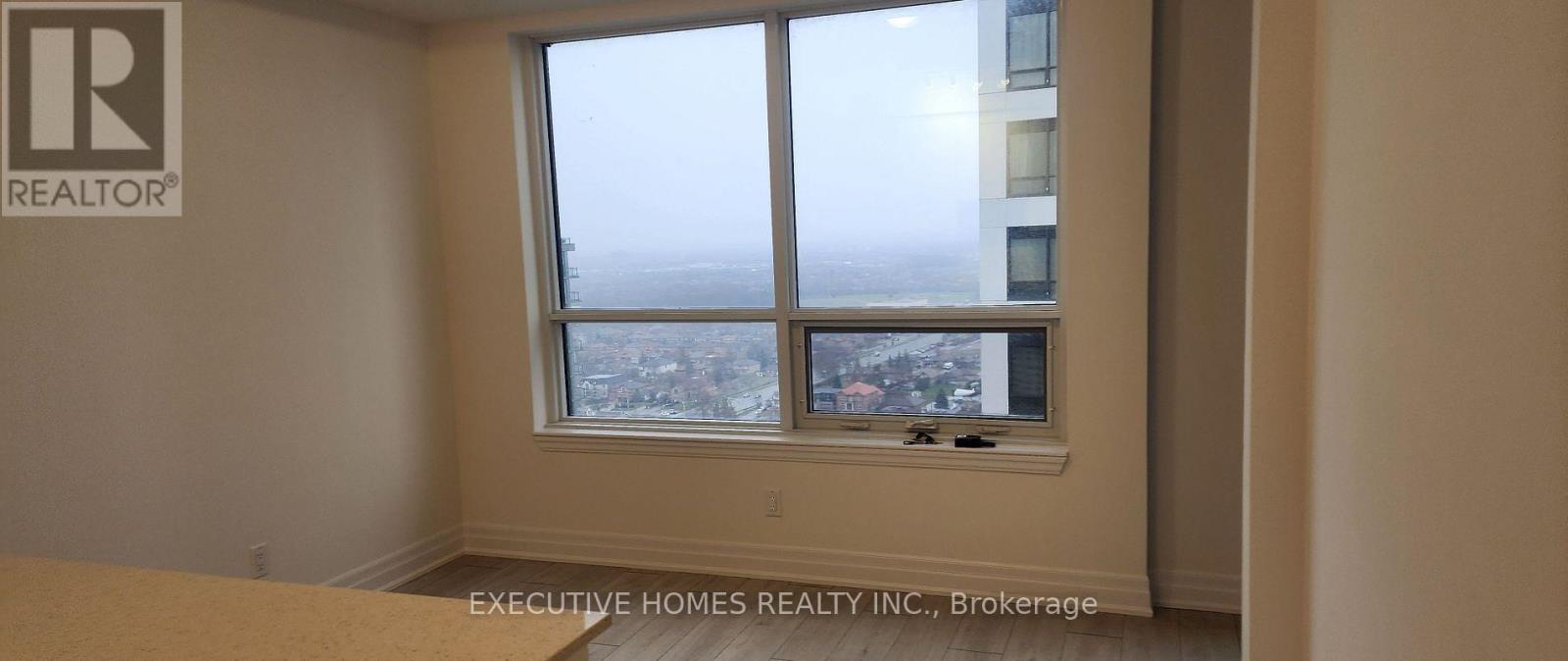 2708 - 30 Elm Dr Drive, Mississauga, Ontario  L5B 0N6 - Photo 4 - W12549518