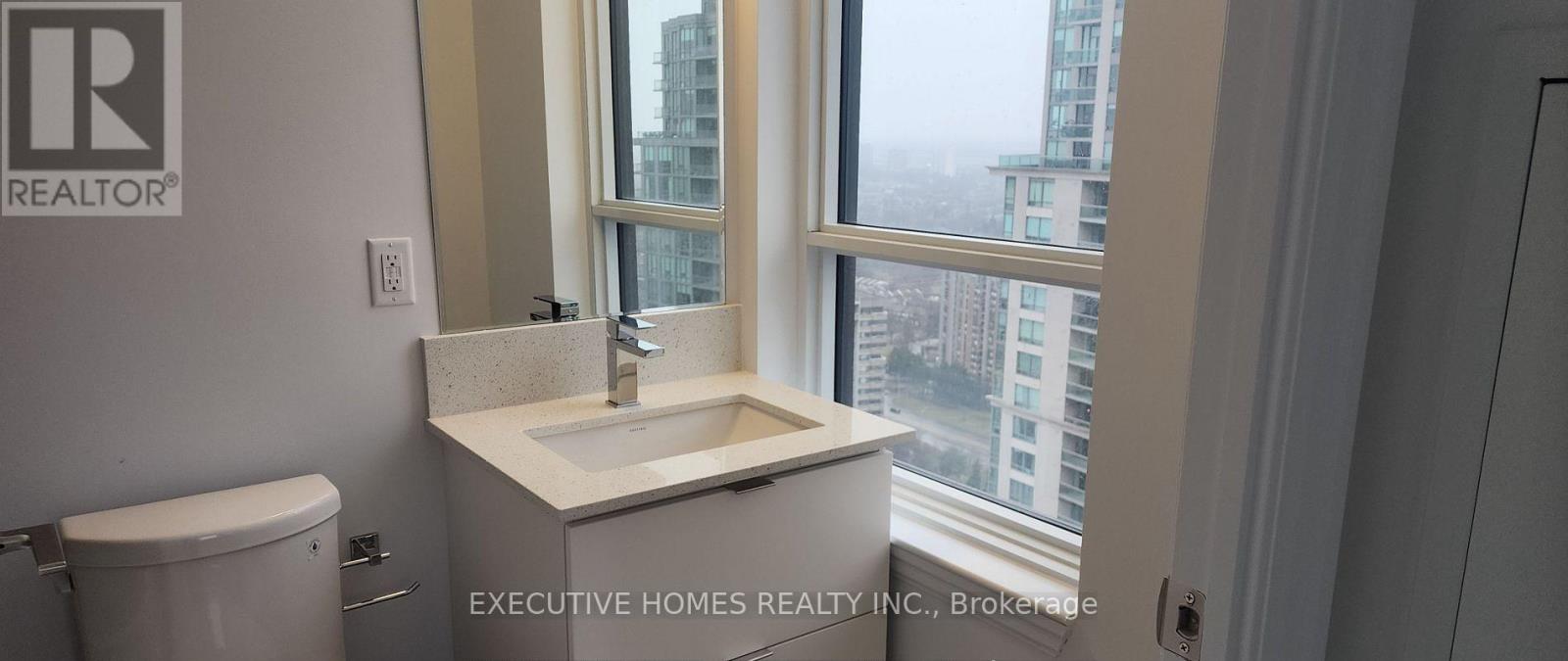 2708 - 30 Elm Dr Drive, Mississauga, Ontario  L5B 0N6 - Photo 9 - W12549518