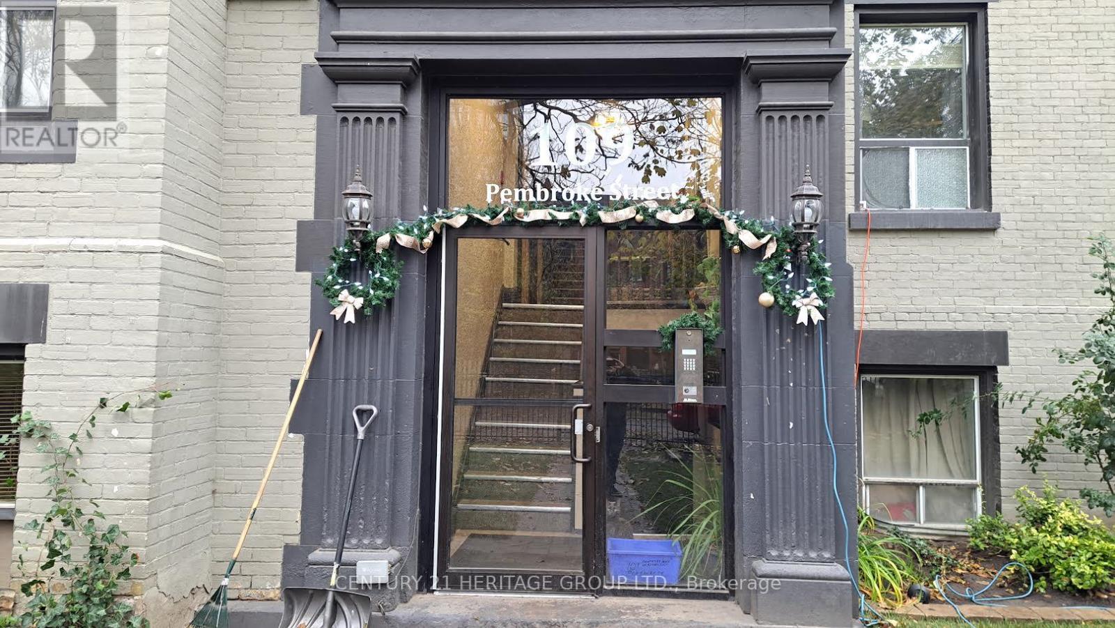 109 Pembroke Street, Toronto, Ontario  M5A 2N9 - Photo 4 - C12549492