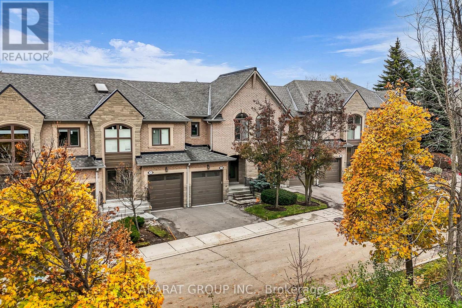 43 - 2250 Rockingham Drive, Oakville, Ontario L6H 6J3 - Photo 2 - W12523696