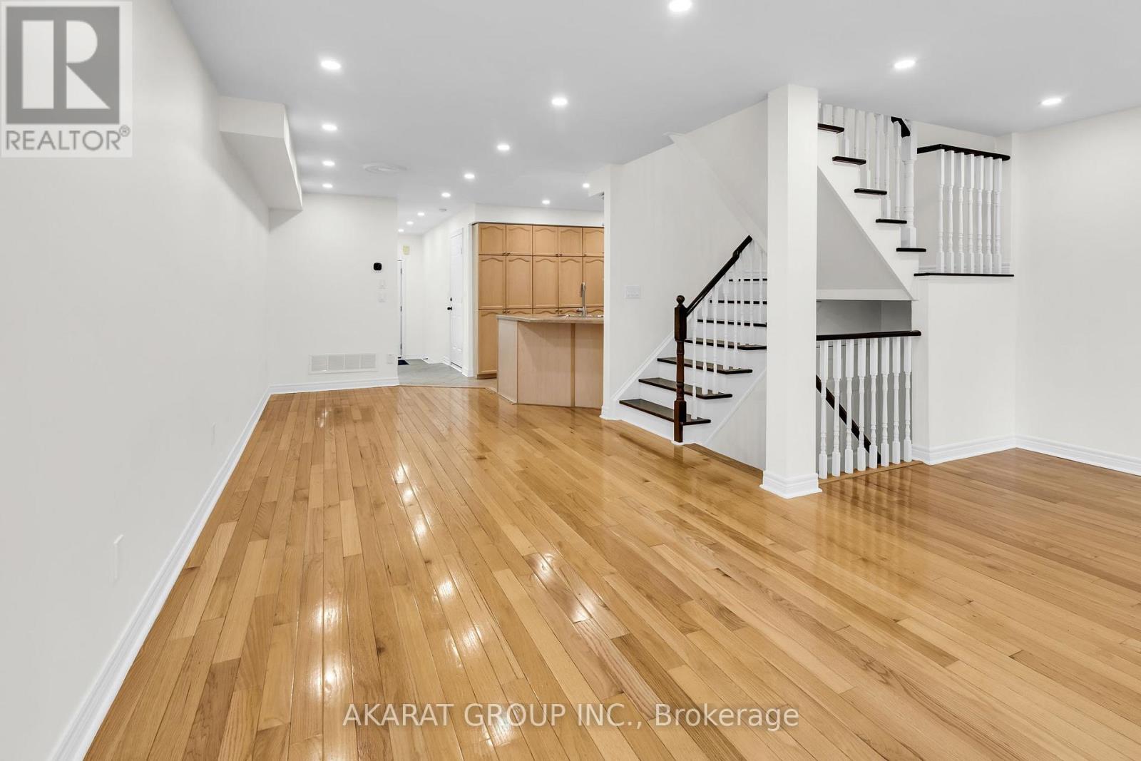 43 - 2250 Rockingham Drive, Oakville, Ontario L6H 6J3 - Photo 12 - W12523696