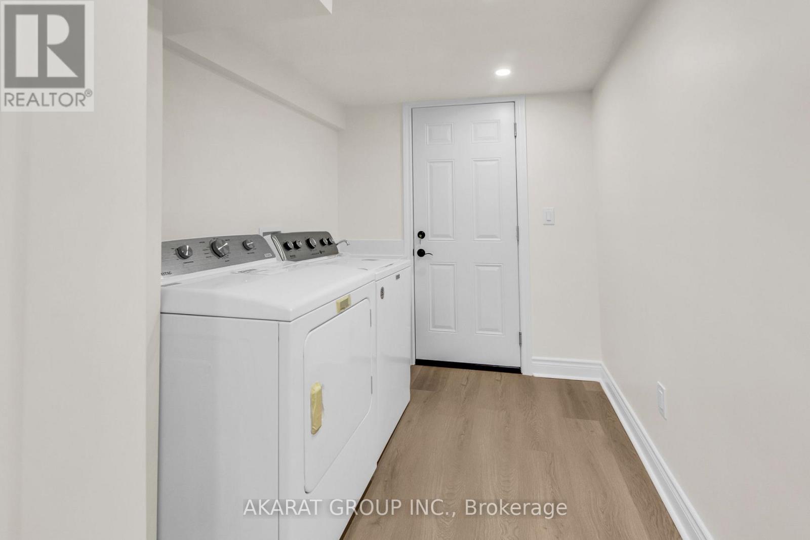 43 - 2250 Rockingham Drive, Oakville, Ontario L6H 6J3 - Photo 41 - W12523696