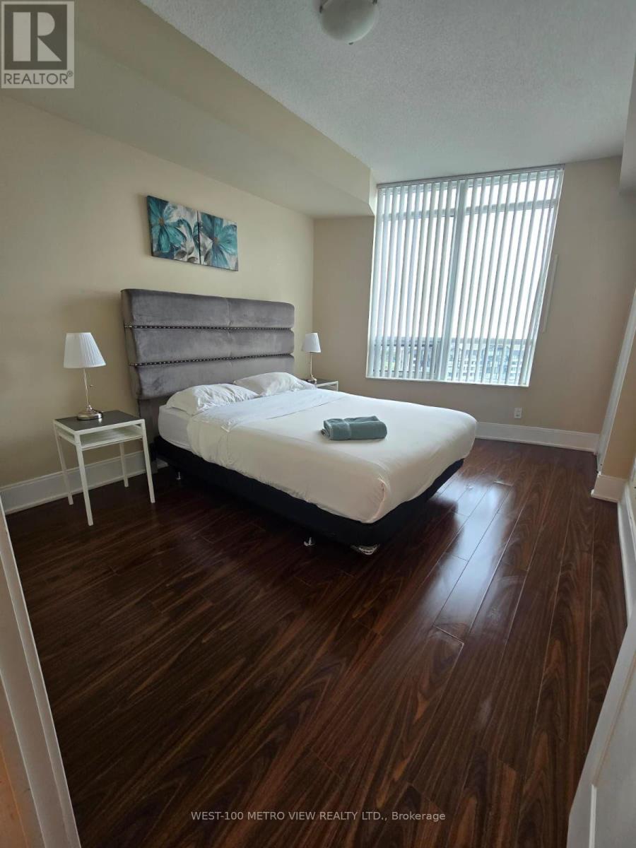 2410 - 330 Burnhamthorpe Road W, Mississauga, Ontario  L5B 3Y5 - Photo 8 - W12541118