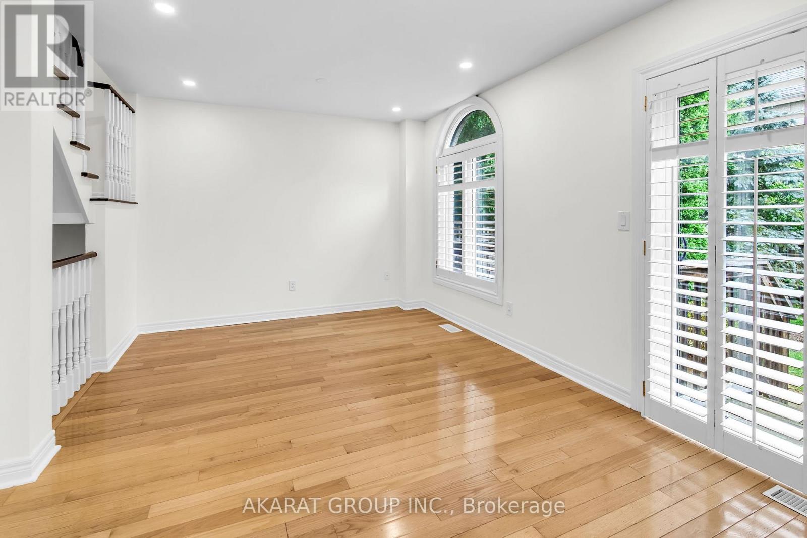 43 - 2250 Rockingham Drive, Oakville, Ontario L6H 6J3 - Photo 9 - W12523696