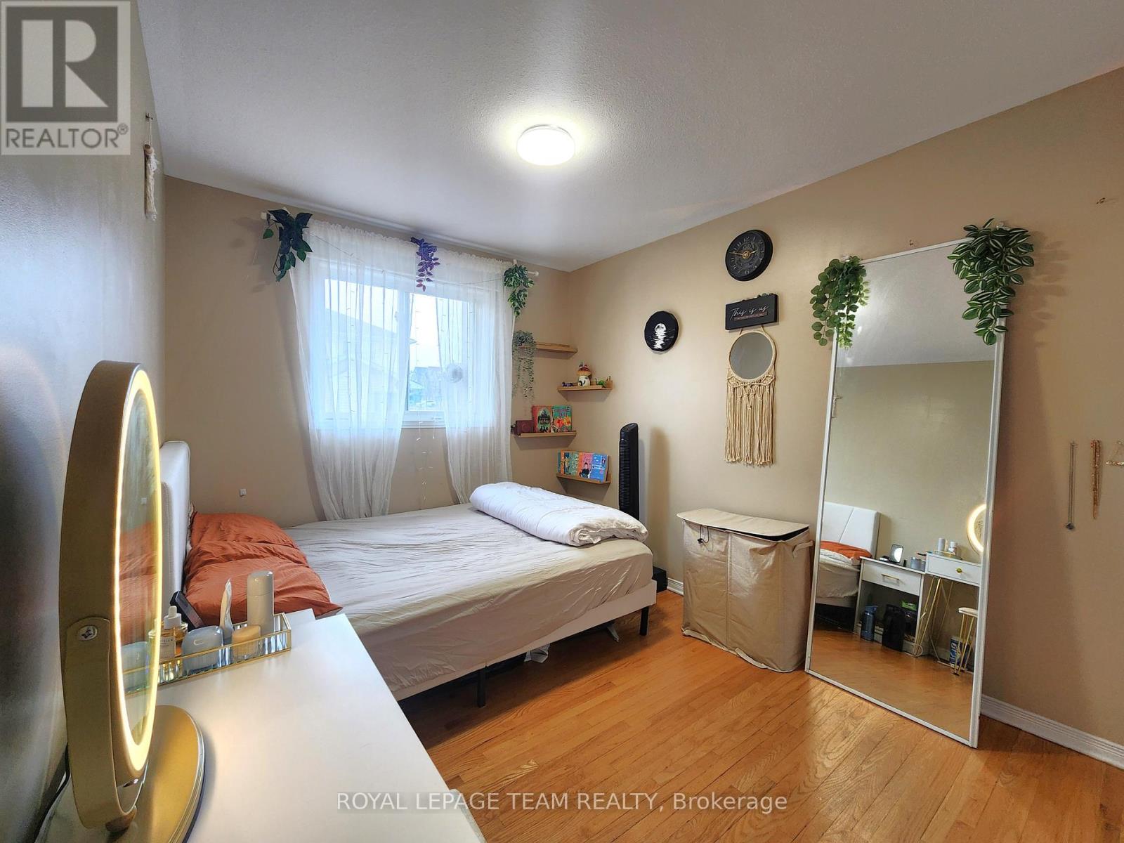 1312 Halton Terrace, Ottawa, Ontario  K2K 3K6 - Photo 18 - X12549544