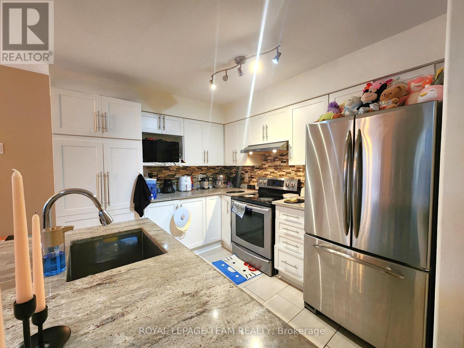 1312 Halton Terrace, Ottawa, Ontario  K2K 3K6 - Photo 9 - X12549544