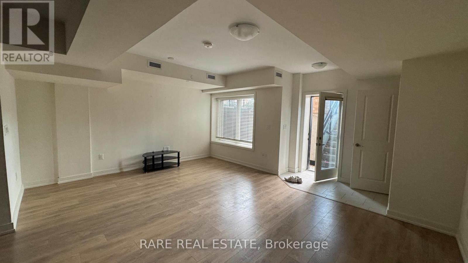 1103 - 56 Elizabeth Street S, Richmond Hill, Ontario L4C 5W2 - Photo 3 - N12538934