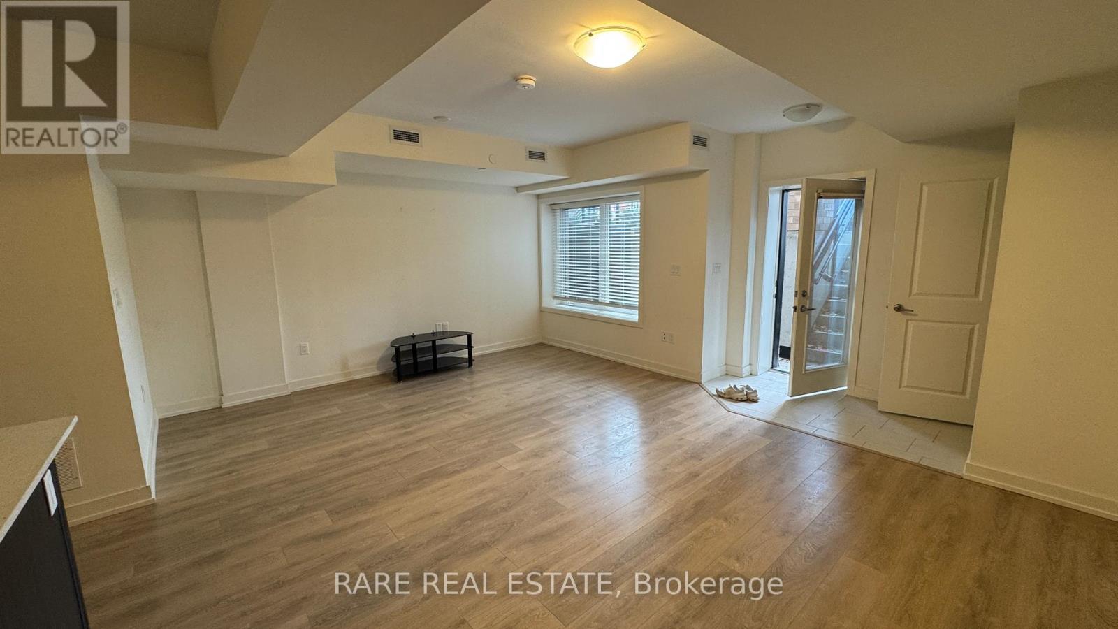 1103 - 56 Elizabeth Street S, Richmond Hill, Ontario L4C 5W2 - Photo 5 - N12538934