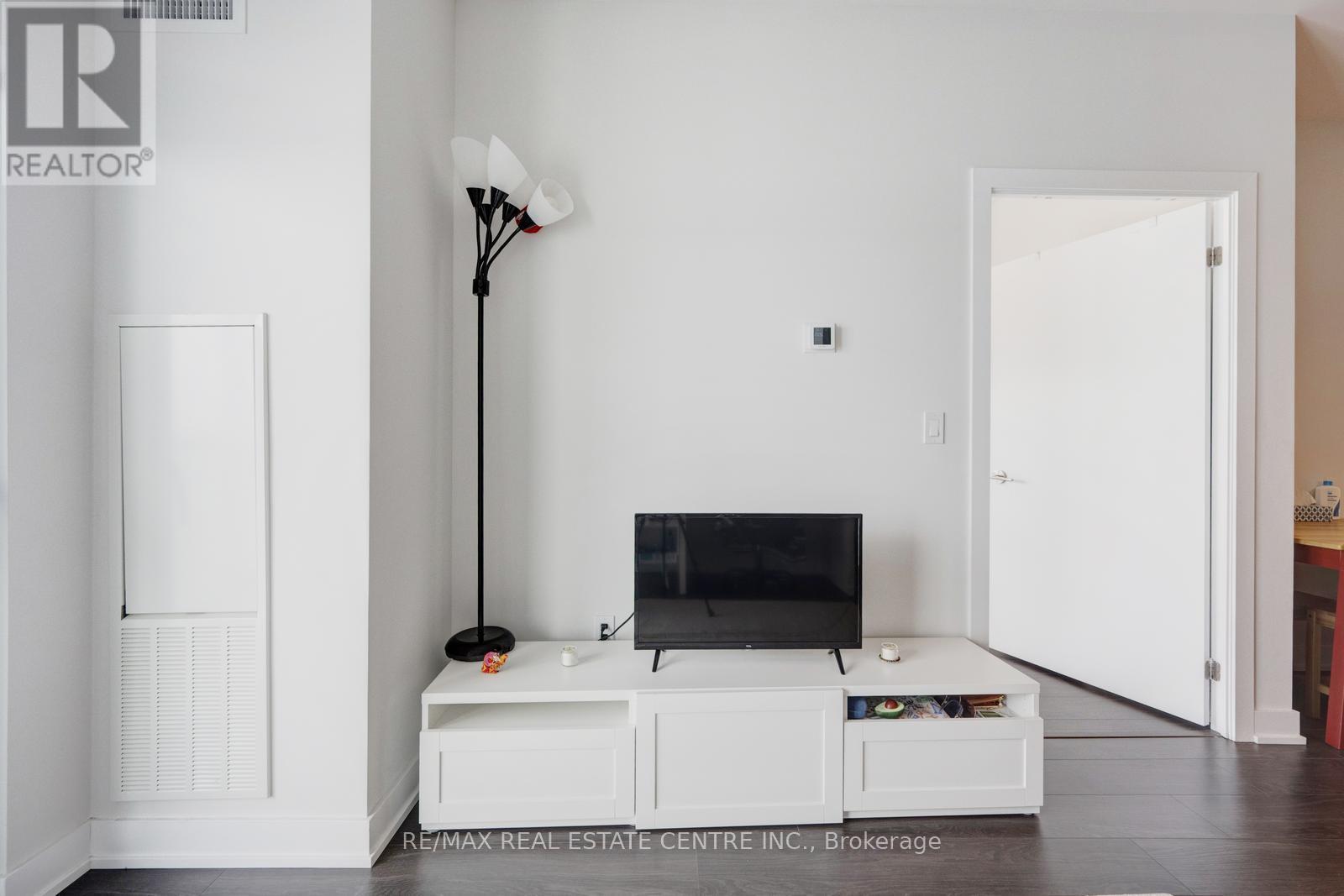 1503 - 4130 Parkside Village Drive, Mississauga, Ontario  L5B 0L7 - Photo 24 - W12532810