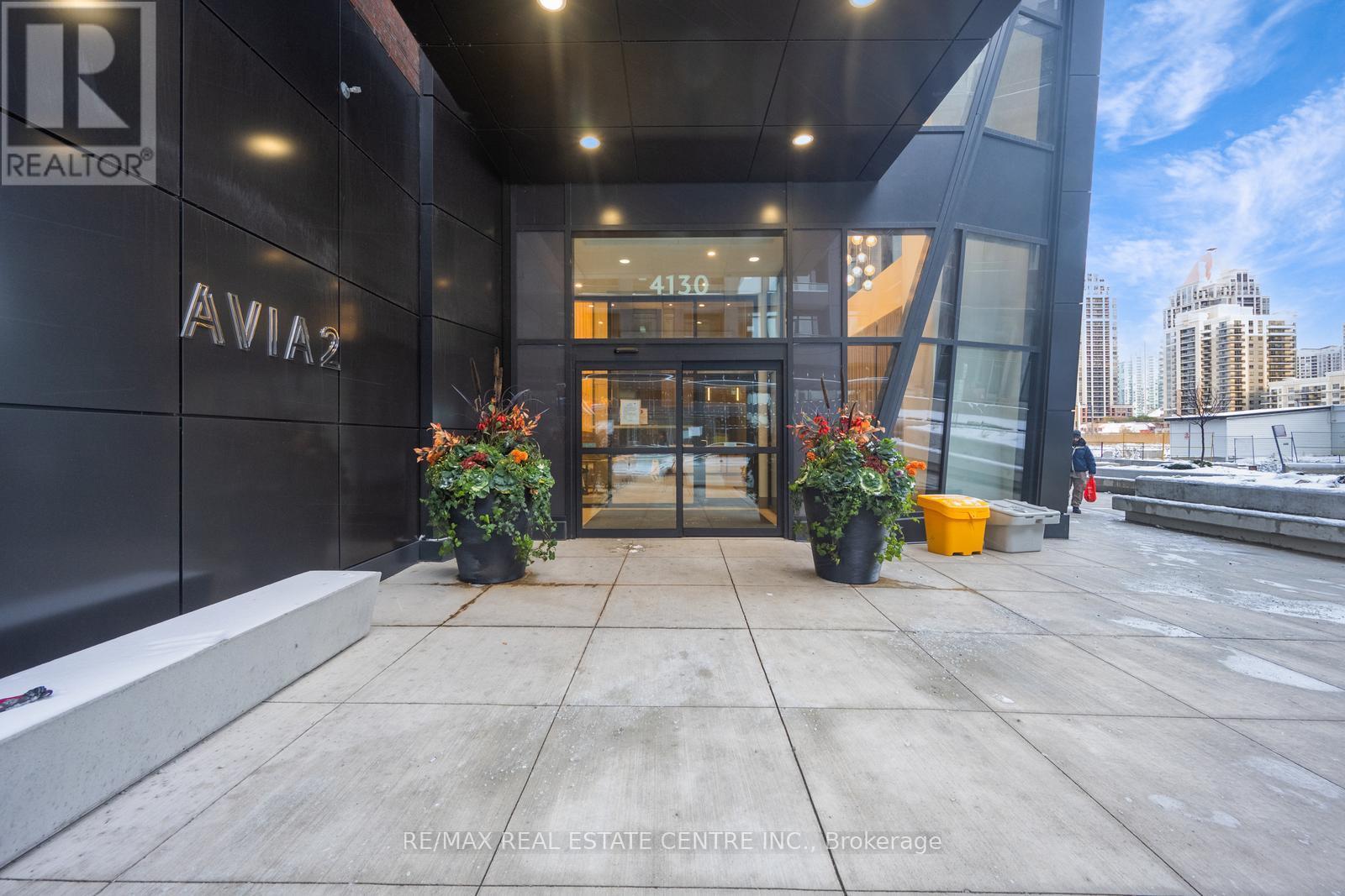 1503 - 4130 Parkside Village Drive, Mississauga, Ontario  L5B 0L7 - Photo 6 - W12532810