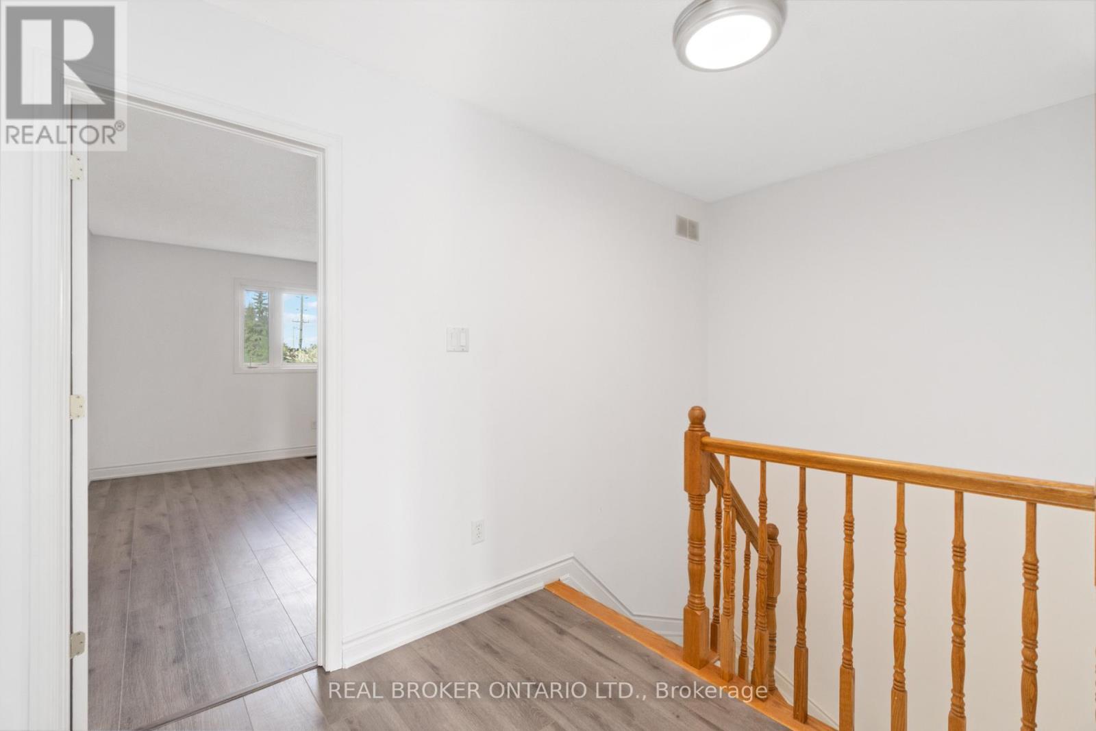 3 A Southpark Drive, Ottawa, Ontario  K1B 3B8 - Photo 21 - X12543770