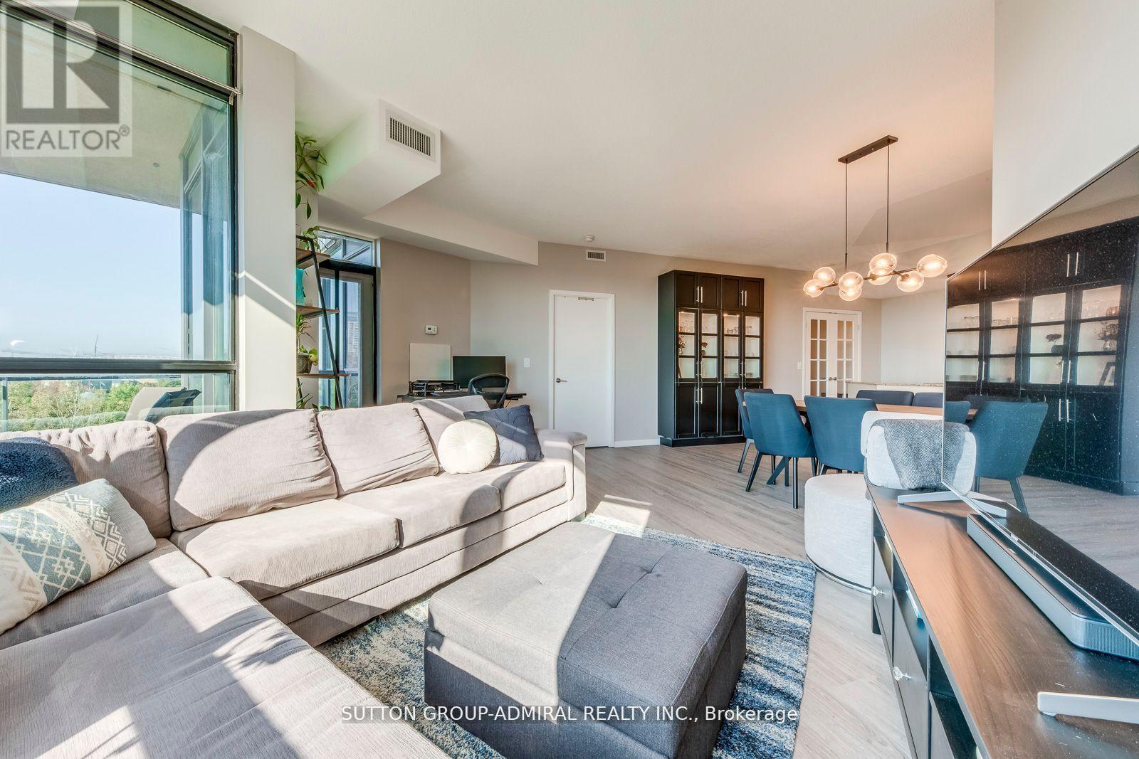 709 - 219 Fort York Boulevard, Toronto, Ontario  M5V 1B1 - Photo 8 - C12549548