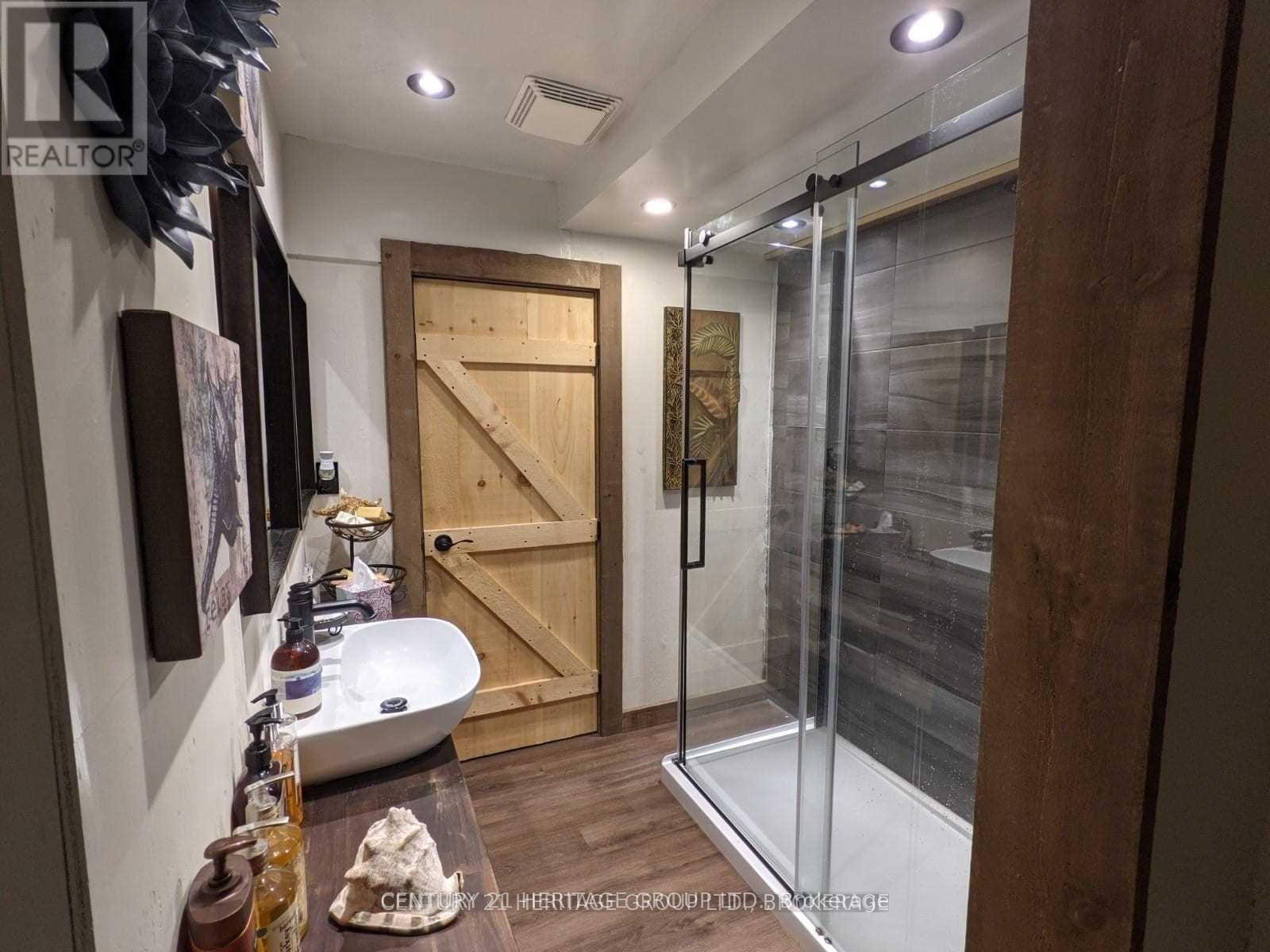 3968 30 Side Road, Innisfil, Ontario  L9S 2Y6 - Photo 9 - N12549542