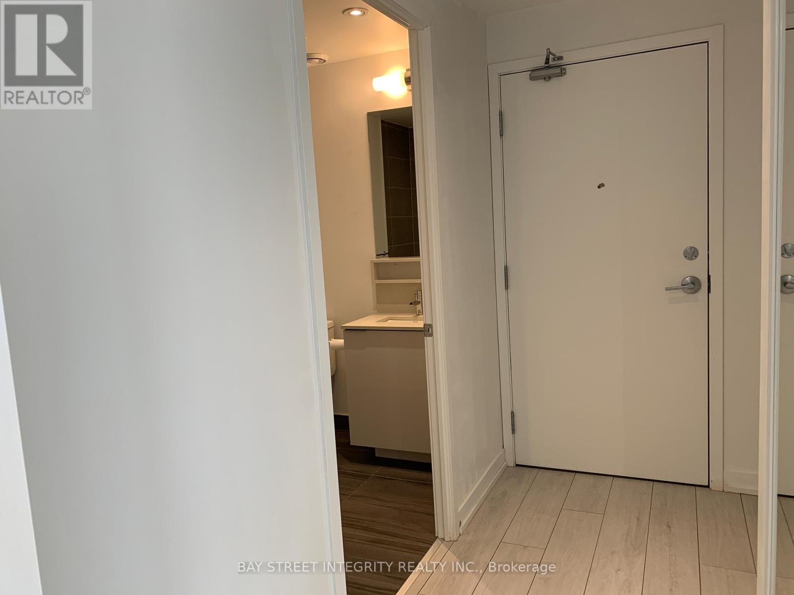 4211 - 5 Buttermill Avenue, Vaughan, Ontario  L4K 0J5 - Photo 6 - N12549546