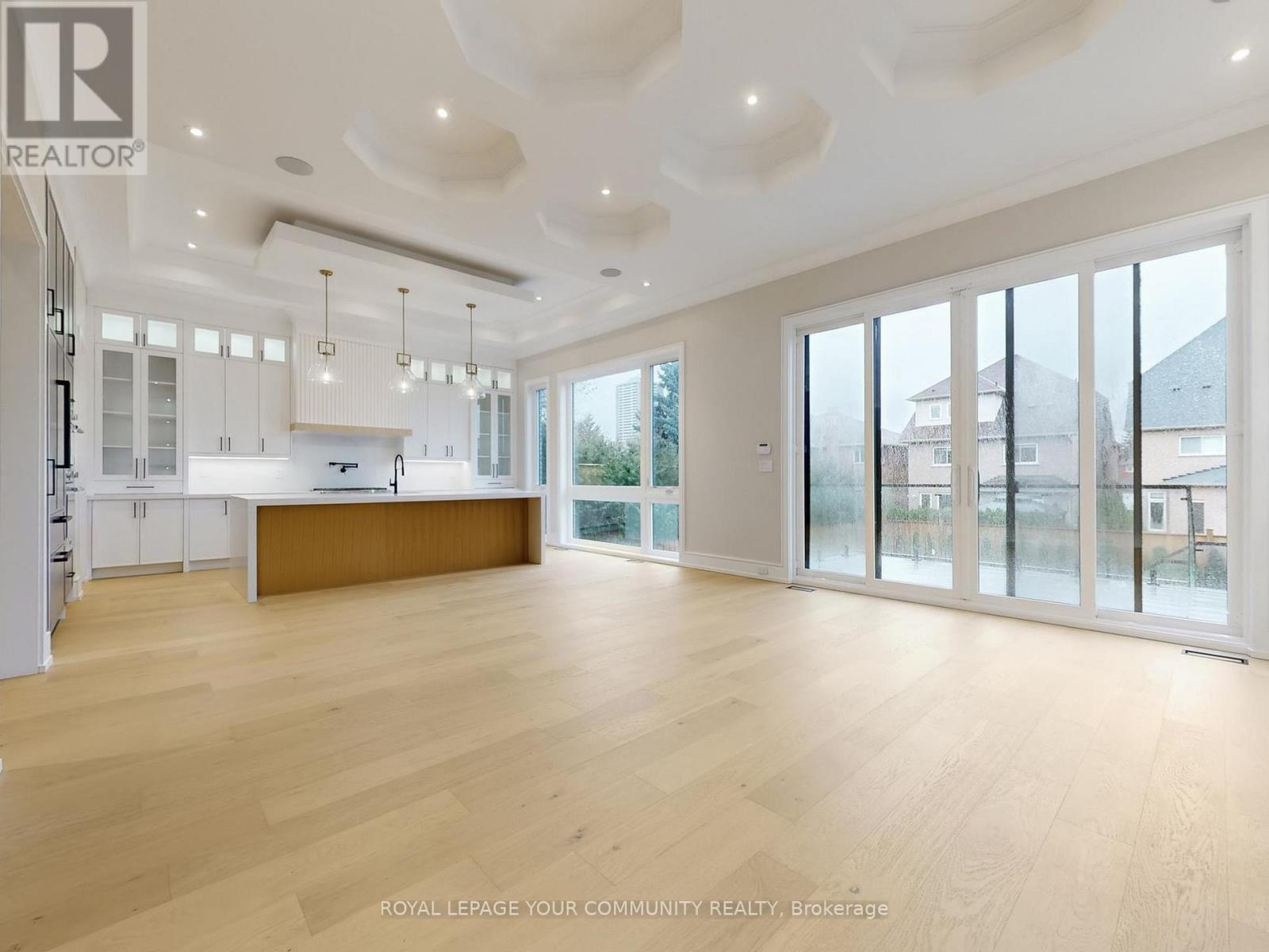 117 A Crestwood Road, Vaughan, Ontario  L4J 1A7 - Photo 13 - N12549550