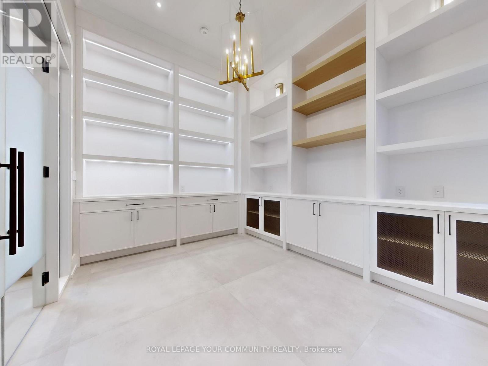 117 A Crestwood Road, Vaughan, Ontario  L4J 1A7 - Photo 25 - N12549550